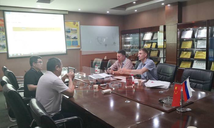 Russian customers visited our company for Peat Drying and Briquetting Equipment